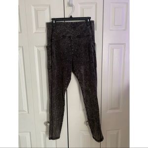 AE Acid Wash Leggings!